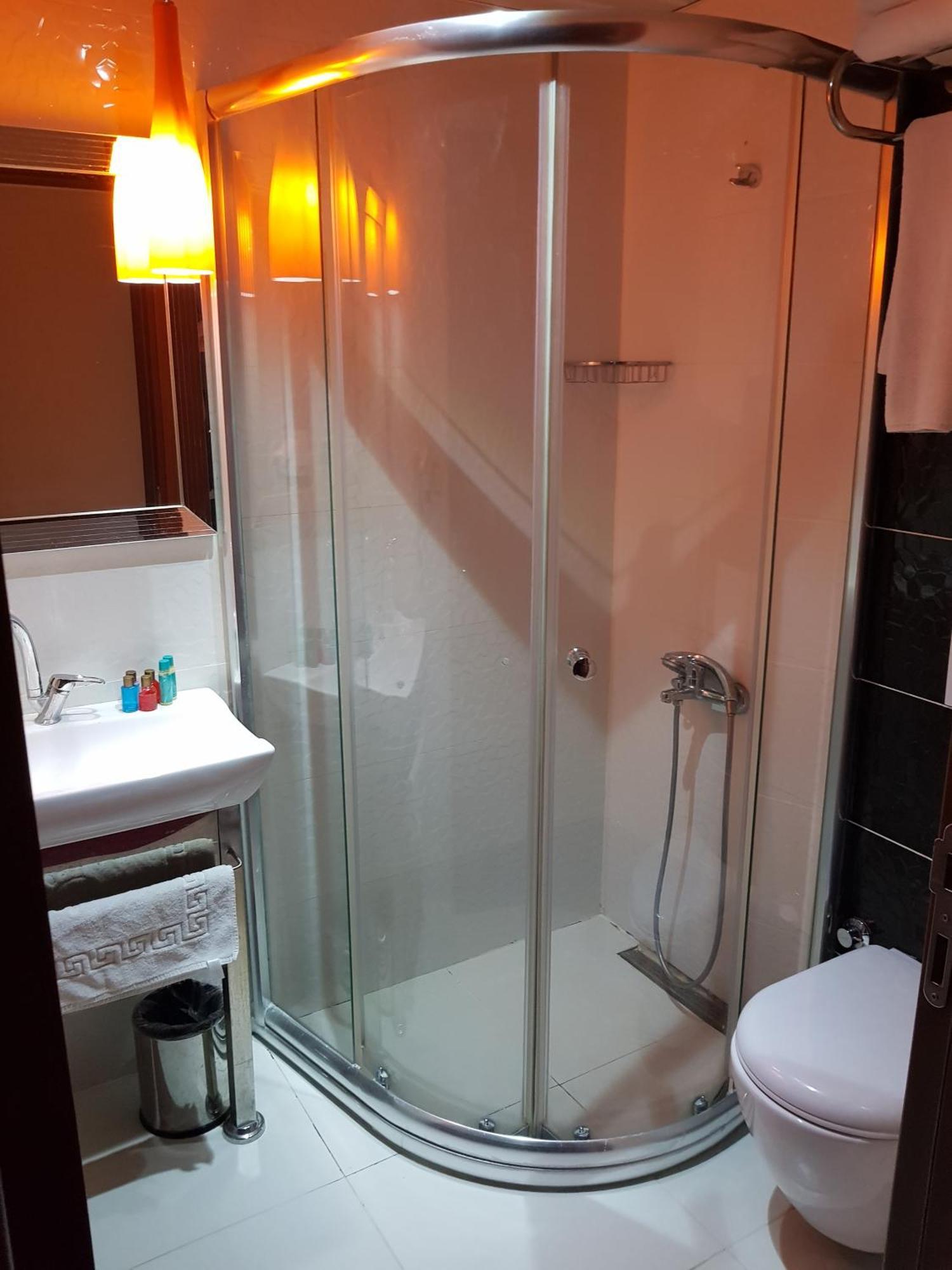 Ismira Hotel Ankara Buitenkant foto