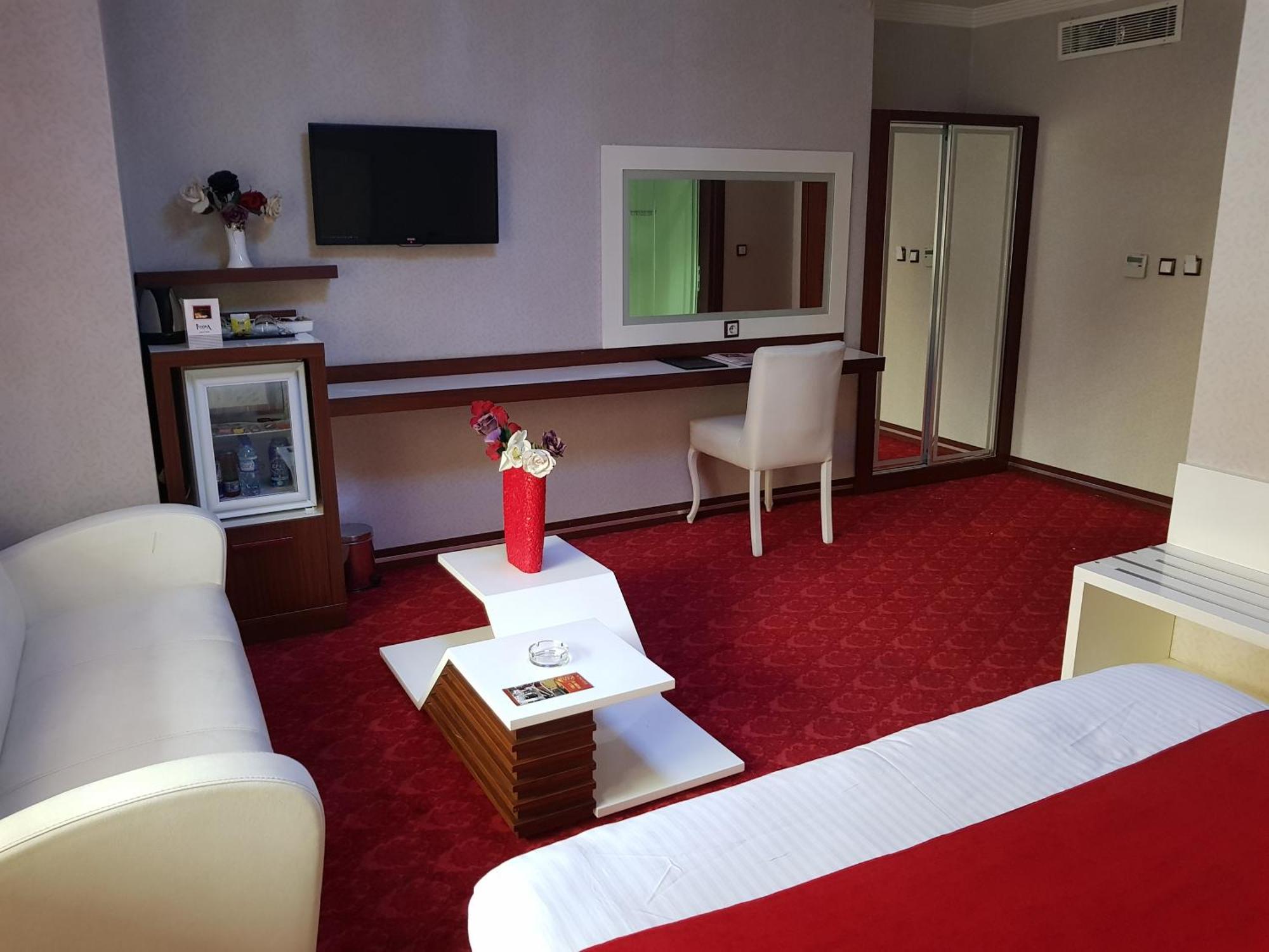 Ismira Hotel Ankara Buitenkant foto