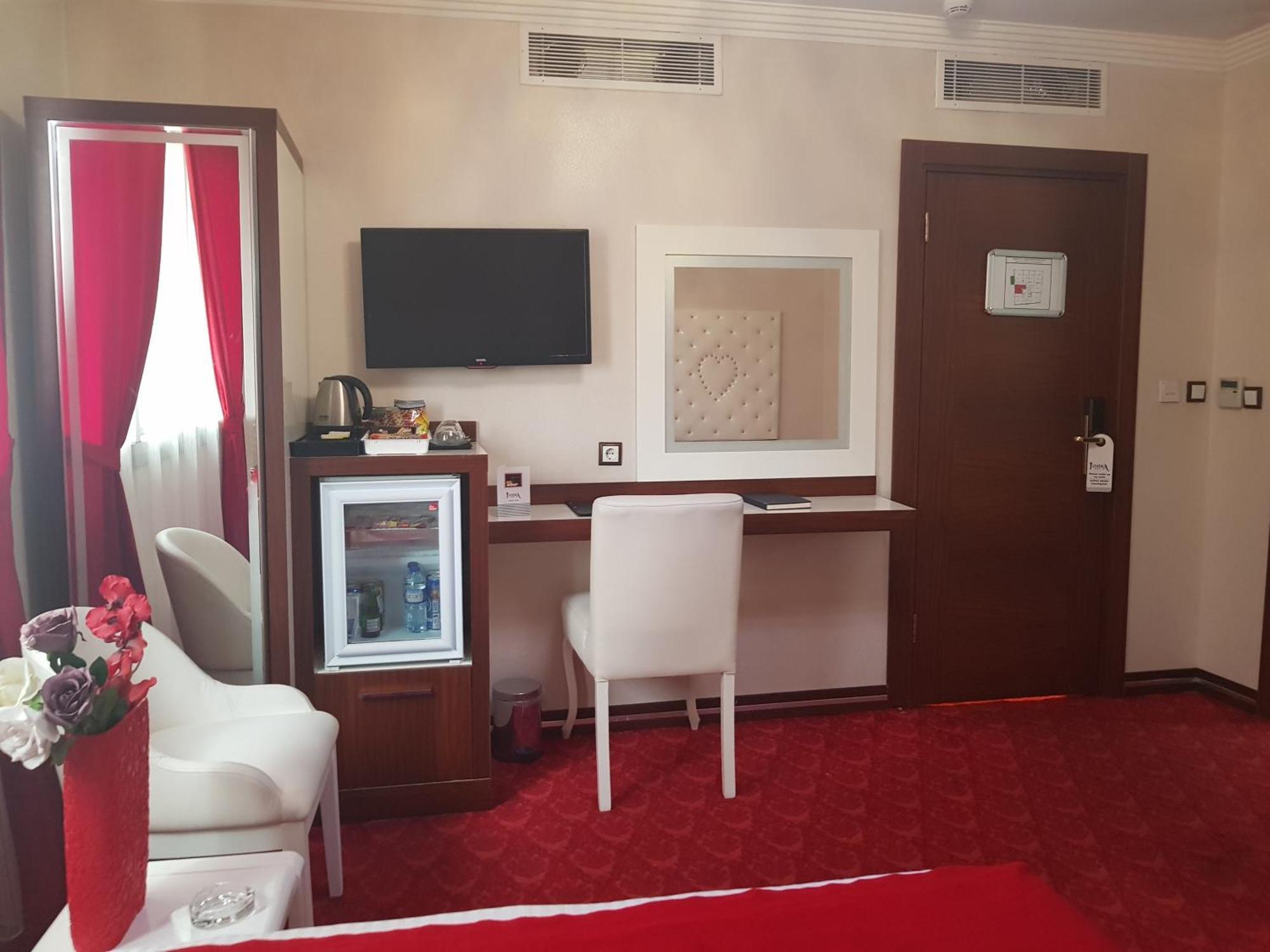 Ismira Hotel Ankara Buitenkant foto