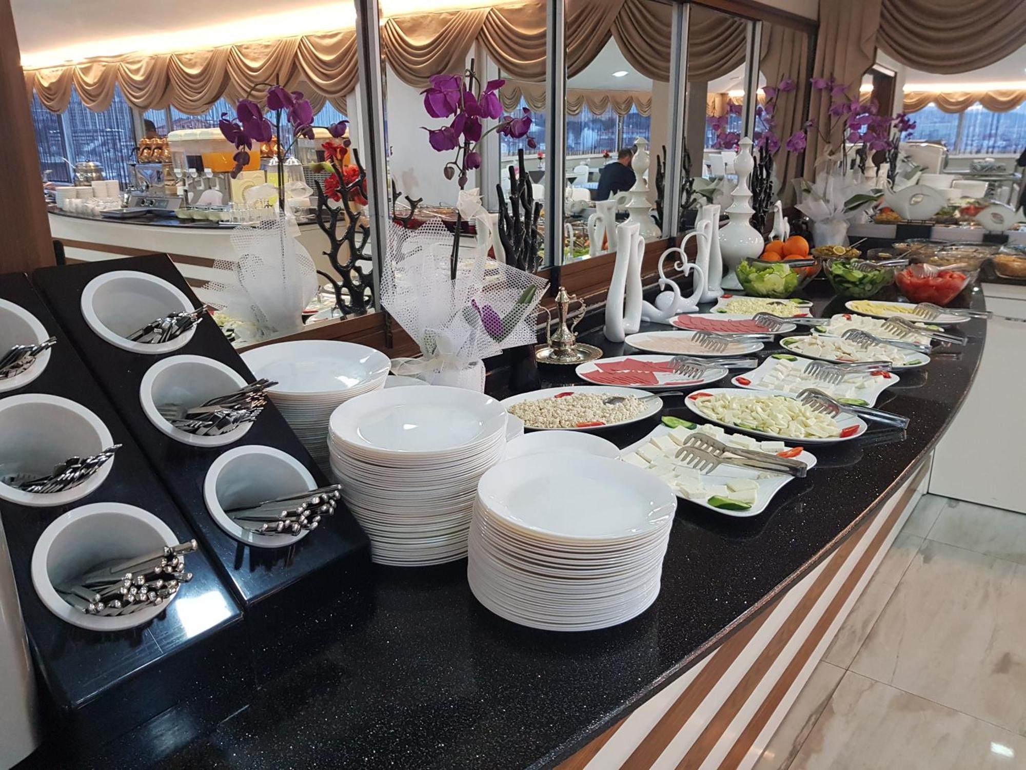 Ismira Hotel Ankara Buitenkant foto
