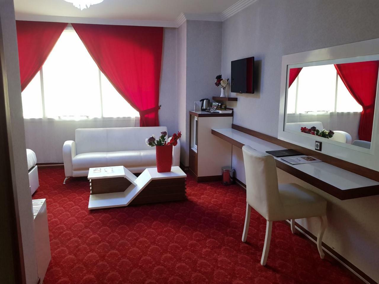 Ismira Hotel Ankara Buitenkant foto